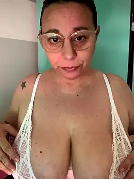 LupeLok online show from 11-18-25, 03:59