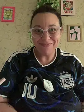 LupeLok online show from 07-19-26, 02:03