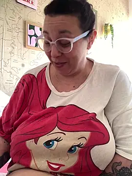 LupeLok online show from 06-11-26, 04:04