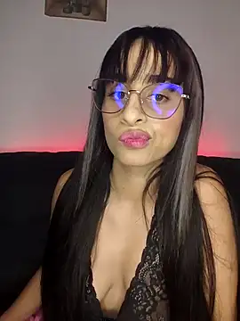 Snapshot of issis22 chatting on 09-22-25, 02:06 issis22 online show from 09-22-25, 02:06