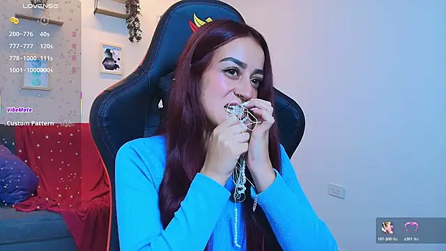 ViolethRosse online show from 11-13-25, 09:08