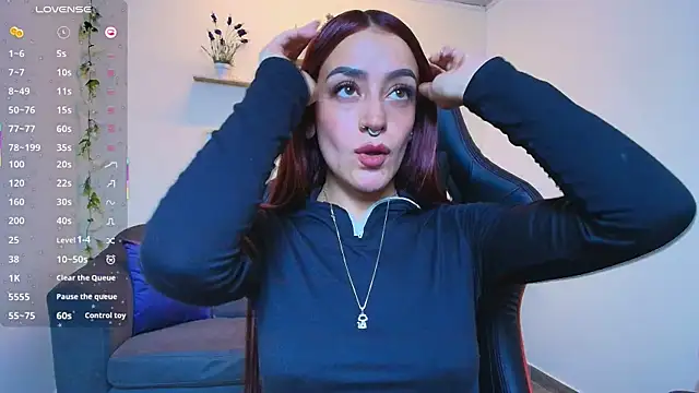 ViolethRosse online show from 12-19-25, 06:32