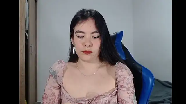 EloiseJun online show from 02-14-26, 04:45