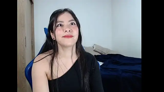 EloiseJun online show from 03-26-26, 01:04