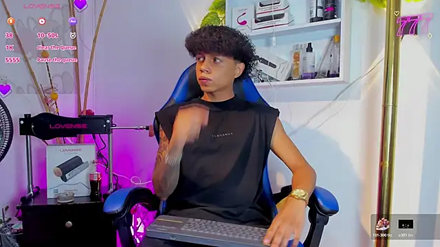  taylor black online show from 06-11-26, 07:22