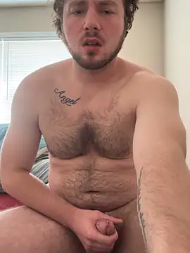 Snapshot of blueeyedman8 chatting on 12-19-25, 06:10 blueeyedman8 online show from 12-19-25, 06:10