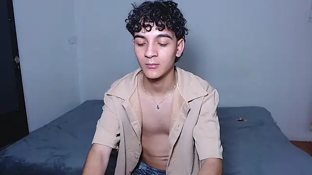 Sam Cute3 online show from 10-28-25, 06:34