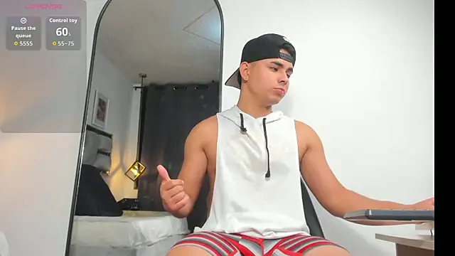 lianfox  online show from 06-10-26, 12:17
