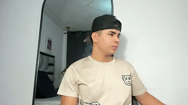 lianfox  online show from 07-09-26, 12:26