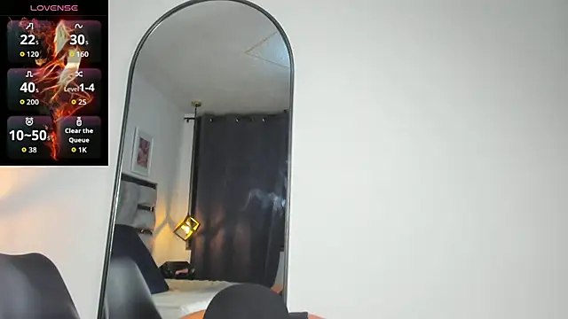 lianfox  online show from 06-03-26, 12:28