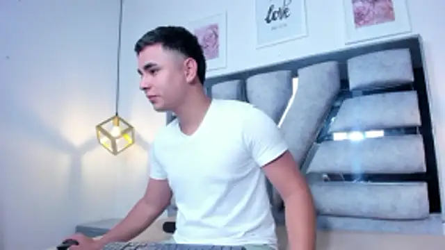 lianfox  online show from 03-21-26, 12:20