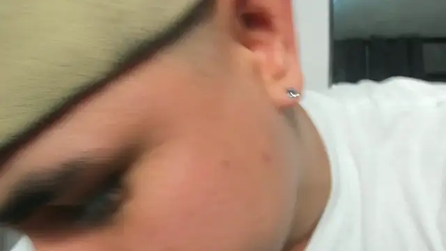 lianfox  online show from 06-26-26, 01:17