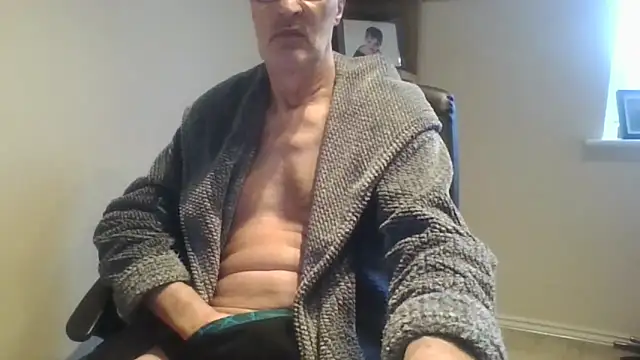 Snapshot of rogpb chatting on 02-05-26, 10:11 rogpb online show from 02-05-26, 10:11