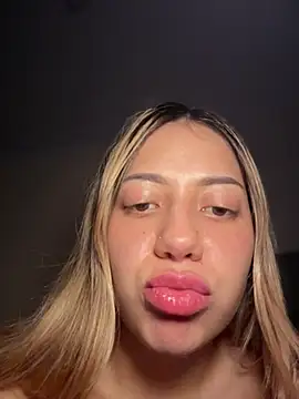 MissCat  online show from 11-30-25, 01:50