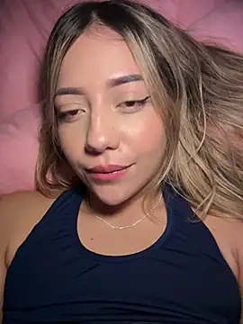 MissCat  online show from 12-19-25, 03:10