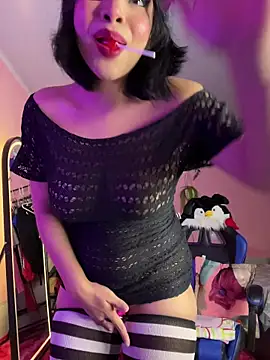 Snapshot of Ada_sienn chatting on 06-05-26, 01:43 Ada sienn online show from 06-05-26, 01:43