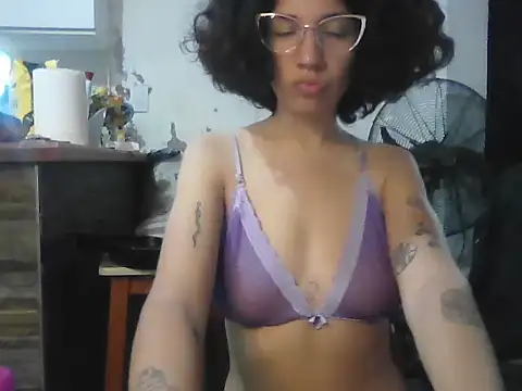 Snapshot of loliporomero chatting on 10-07-25, 02:01 loliporomero online show from 10-07-25, 02:01