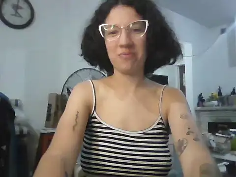 Snapshot of loliporomero chatting on 09-29-25, 01:34 loliporomero online show from 09-29-25, 01:34