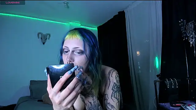 kattusauruss online show from 03-23-26, 03:50