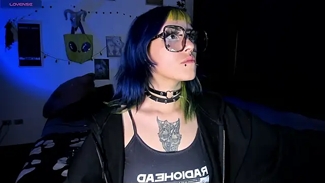 kattusauruss online show from 01-09-26, 03:24