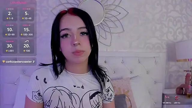 Snapshot of Cassie66_ chatting on 10-21-25, 03:50 Cassie66 online show from 10-21-25, 03:50