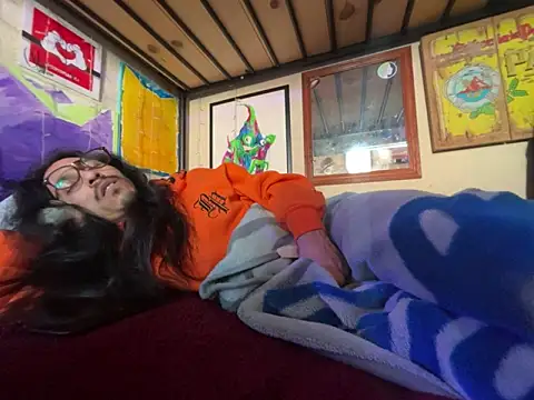 Snapshot of bigdickkane300 chatting on 03-12-26, 05:28 bigdickkane300 online show from 03-12-26, 05:28