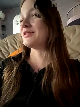 Snapshot of MichelleRoux chatting on 09-21-25, 10:42 MichelleRoux online show from 09-21-25, 10:42