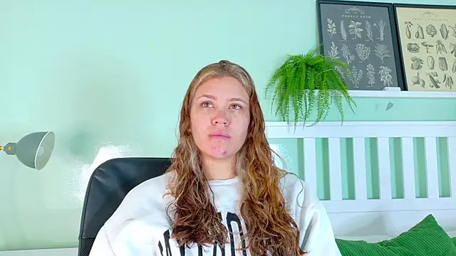 BelaMiller  online show from 10-20-25, 11:44