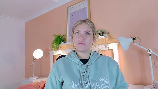 BelaMiller  online show from 10-06-25, 11:33