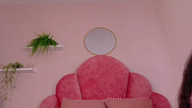 TiffValentinee  online show from 10-15-25, 07:55