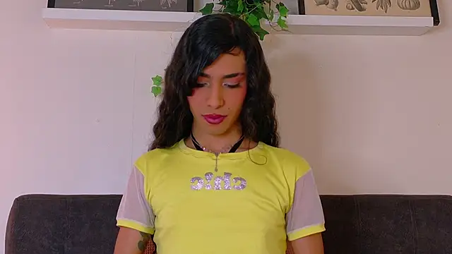 TiffValentinee  online show from 02-27-26, 07:46