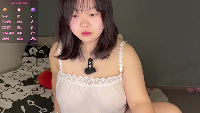 Kittenfishing online show from 10-13-25, 12:07