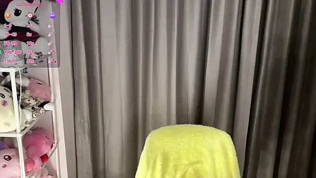 Kittenfishing online show from 12-22-25, 09:42