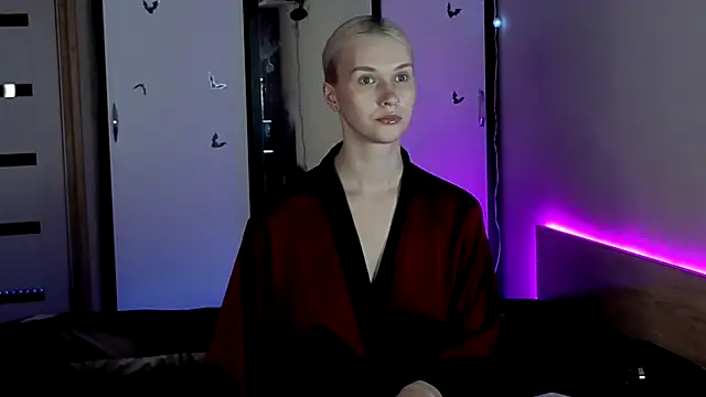 HitchcocianBlonde online show from 10-24-25, 06:07