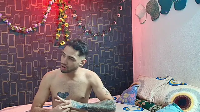 daniquintero03 online show from 04-25-26, 07:22