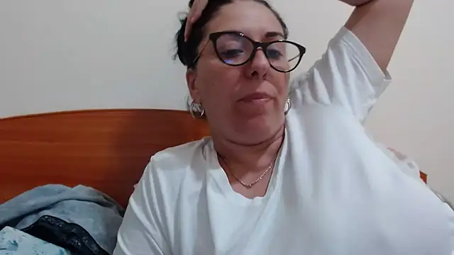 Snapshot of jollene chatting on 07-10-26, 01:55 jollene online show from 07-10-26, 01:55