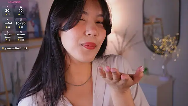 MoiraEger online show from 10-28-25, 05:12