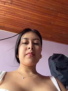 Snapshot of CrisMarulanda chatting on 04-20-26, 05:58 CrisMarulanda online show from 04-20-26, 05:58