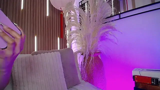 MylaDreams online show from 02-05-26, 03:02