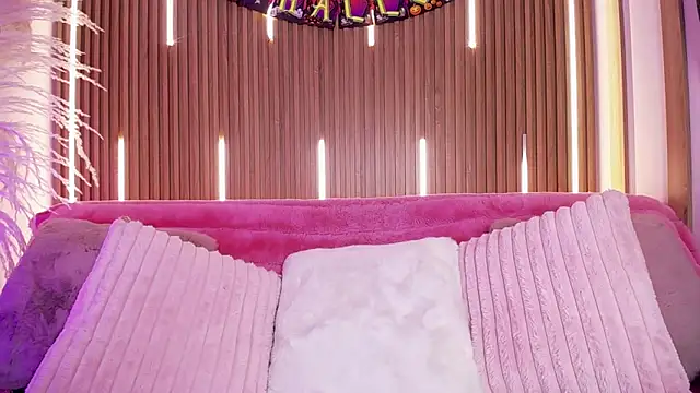 MylaDreams online show from 10-31-25, 03:36