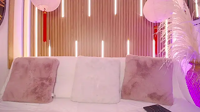 MylaDreams online show from 01-07-26, 04:06