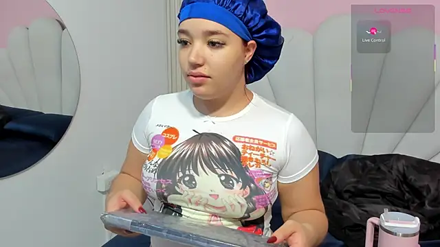 Snapshot of hinata_dolly chatting on 10-11-25, 08:15 hinata dolly online show from 10-11-25, 08:15