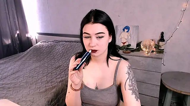 Katie Kiss online show from 04-02-26, 07:37