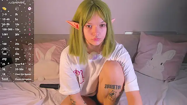 Molly Platt online show from 10-06-25, 08:37