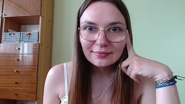 LooveELLYx online show from 06-03-26, 02:33