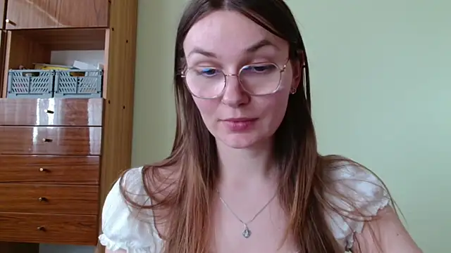 LooveELLYx online show from 04-23-26, 12:29