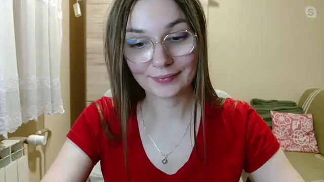 Snapshot of LooveELLYx chatting on 03-03-25, 06:24 LooveELLYx online show from 03-03-25, 06:24