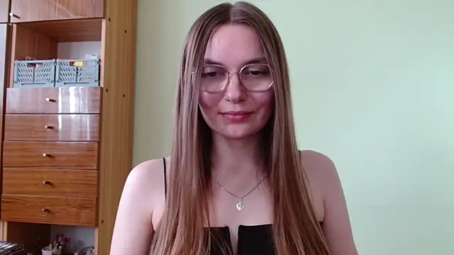 LooveELLYx online show from 04-30-26, 01:40