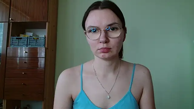 LooveELLYx online show from 10-24-25, 06:34