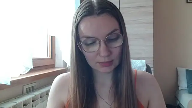 LooveELLYx online show from 07-06-26, 06:31